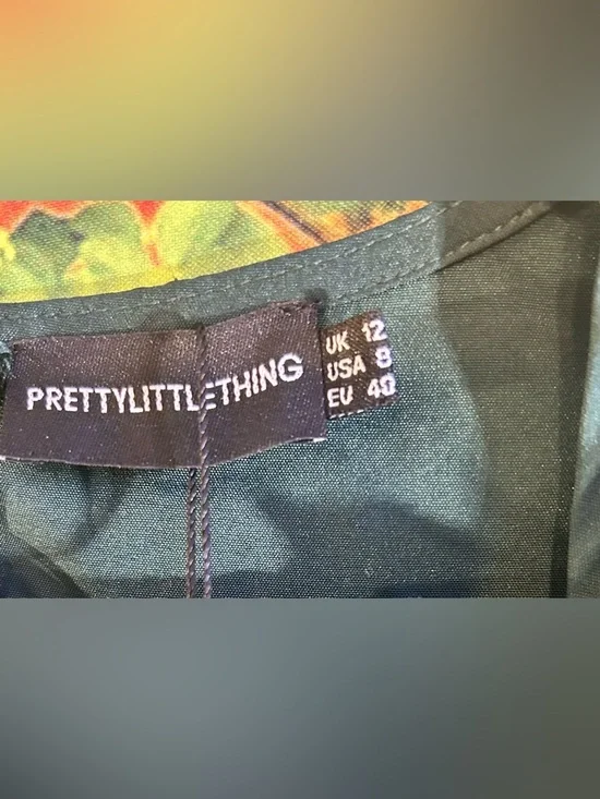 PrettyLittleThing NEW Emerald Green Puff Sleeve Ruffle Midi Dress w Back zipper - Picture 3 of 3